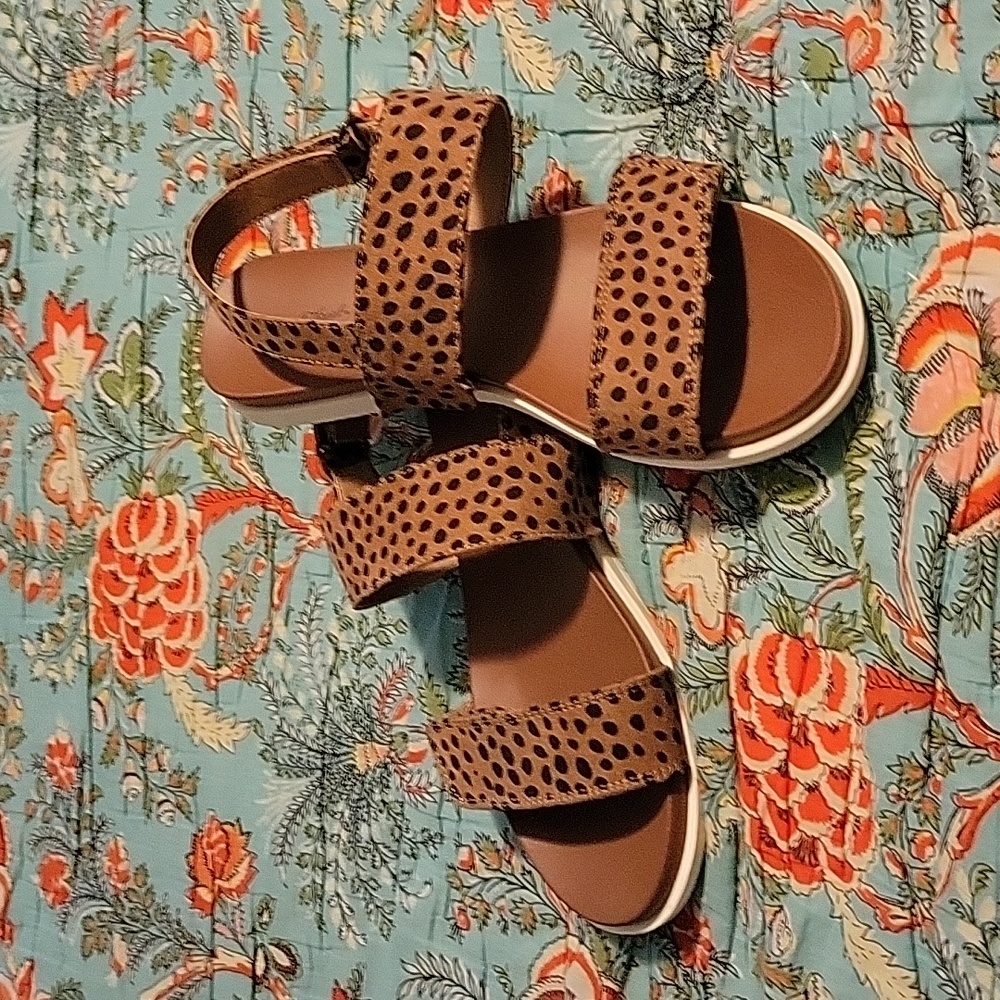 Universal Thread Leopard Platform Sandals Size 8 Black Brown
